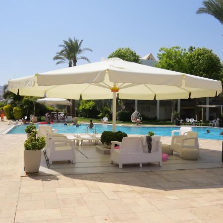Royal Park- Magical Garden Apartment Eilat Exterior foto